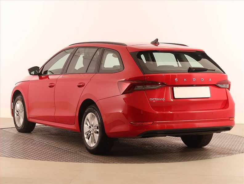 Škoda Octavia (2021) 1.0 TSI, Serv.kniha, Navi - fotka 4 z 26