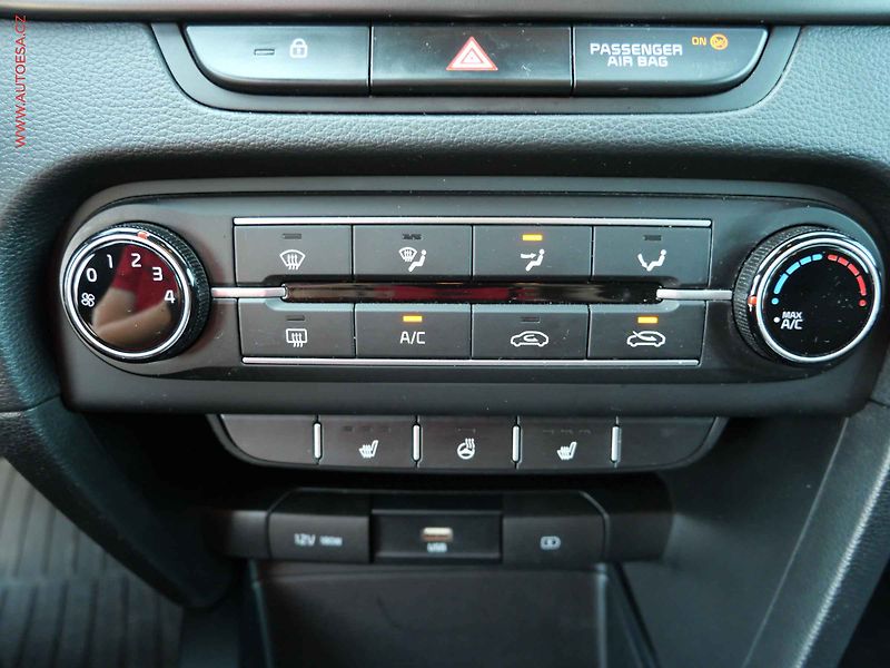 Kia Ceed (2021) 1.5 T-GDi, 1.maj,ČR, Spin - fotka 17 z 23