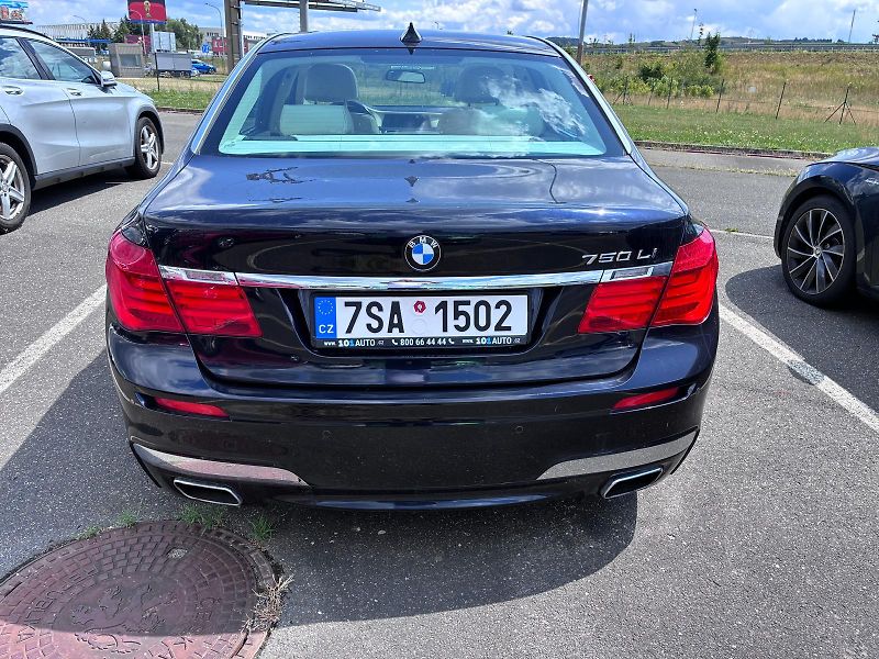 BMW Řada 7 (2012) - fotka 4 z 21