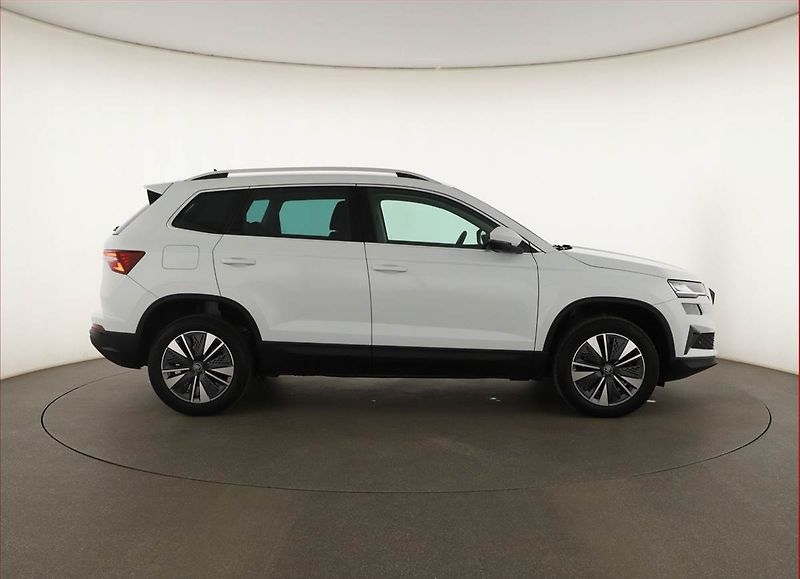 Škoda Karoq (2025) 1.5 TSI, Top Selection, ACC - fotka 6 z 19