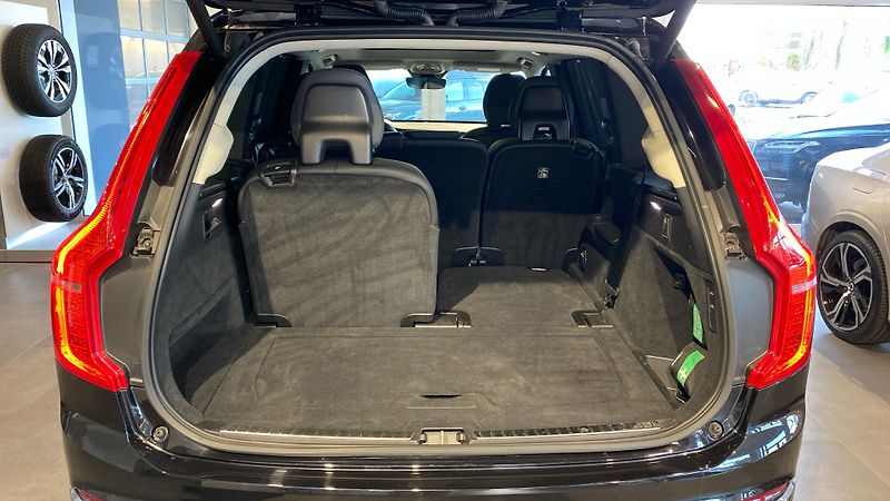 Volvo XC90 PLUS BRIGHT CHROME, B5 AWD, 17 - fotka 10 z 45