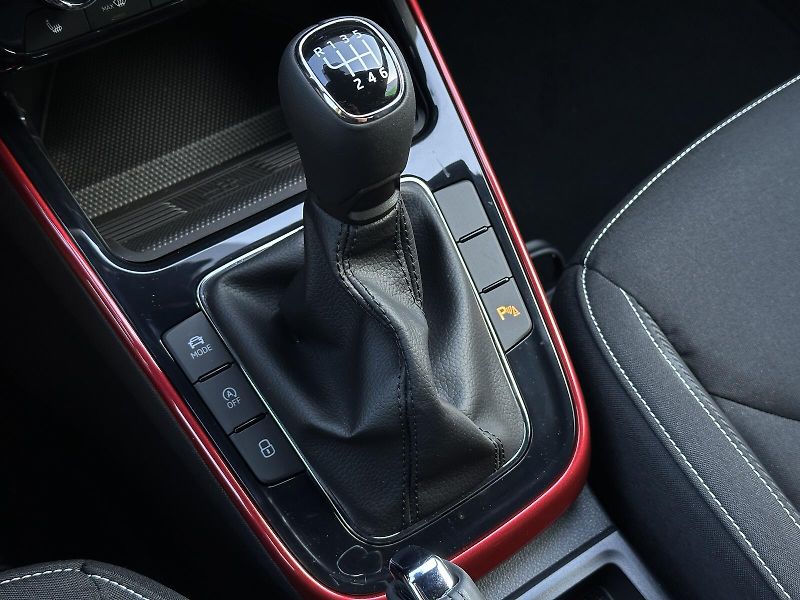 Škoda Fabia 1.0TSi Monte Carlo 116PS Bi-LE - fotka 34 z 42