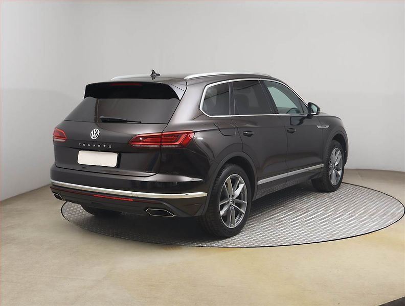 Volkswagen Touareg (2019) 3.0 TDI - fotka 5 z 24