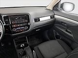 Mitsubishi Outlander (2014) Intense 2.2 DI-D, 4X4 - náhled 8