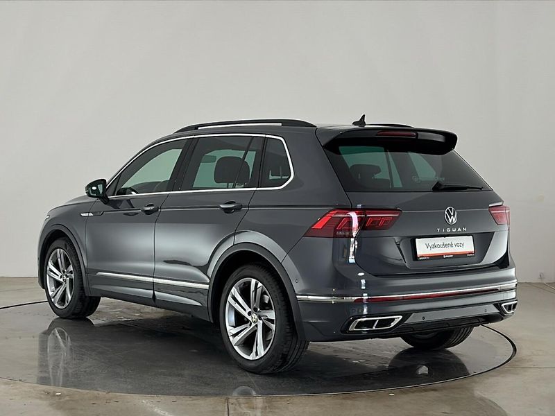 Volkswagen Tiguan R-Line DSG - fotka 15 z 29