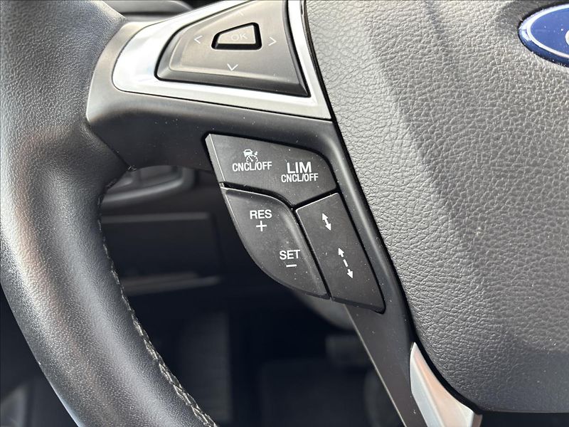 Ford S-MAX 2,5 HEV 140kW Titanium - fotka 30 z 47