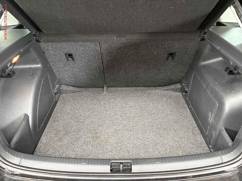 Škoda Rapid (2014) 1.2 TSi, ELE, výhř.sed. - fotka 7 z 15