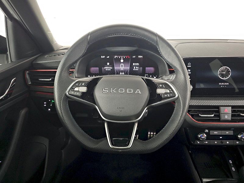 Škoda Kamiq (2025) 1.0TSi 85kW MONTE CARLO - fotka 8 z 35