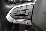 Volkswagen Passat 2,0 TDI 110 kW DSG Business Zá - náhled 24