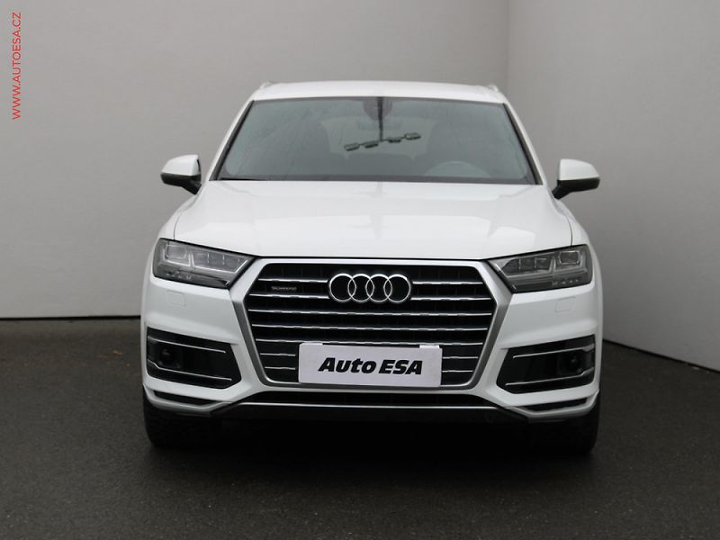 Audi Q7 (2017) 3.0 TDi Quattro, S-line, AT - fotka 2 z 3