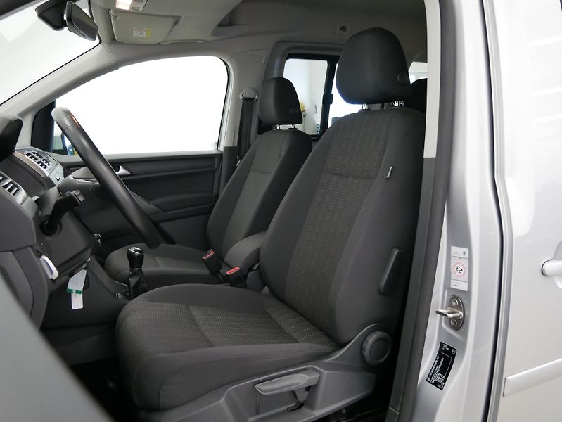 Volkswagen Caddy - fotka 11 z 24