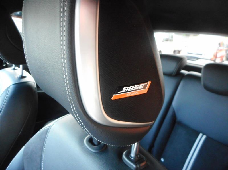 Nissan Micra 1,0 N - Sport BOSE - fotka 21 z 31