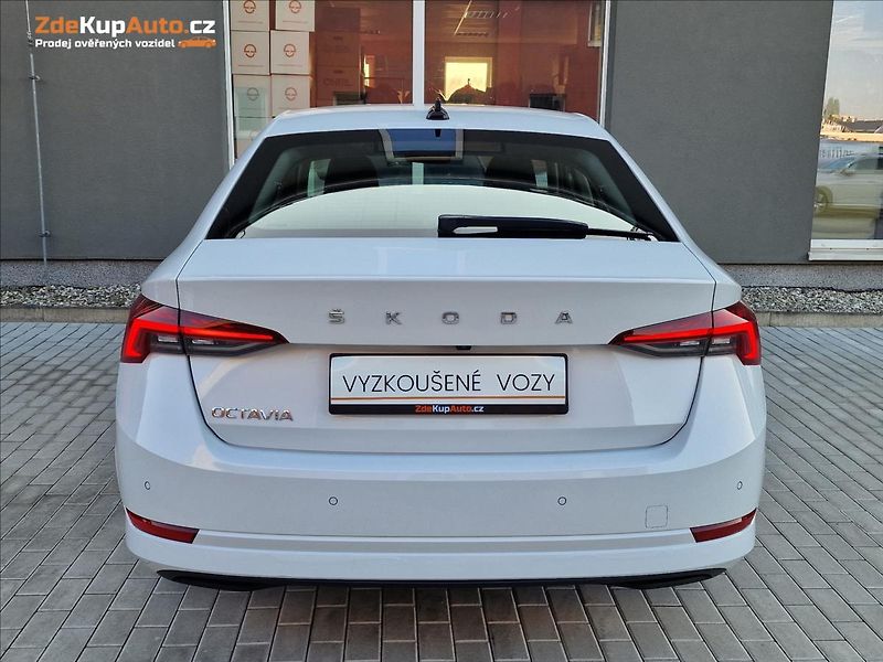 Škoda Octavia 2.0TDI Style, původ ČR,1.Maj. - fotka 9 z 50