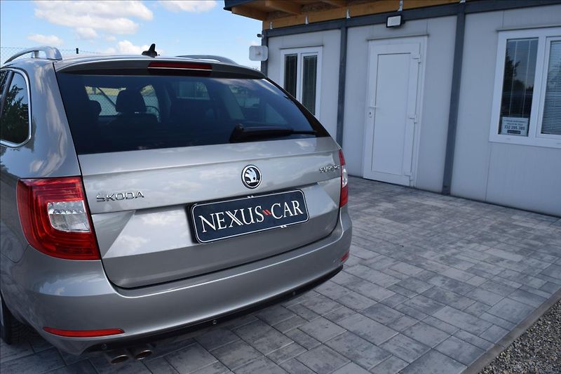 Škoda Superb 2,0 TDI 125KW TOP VÝBAVA ALU - fotka 12 z 50