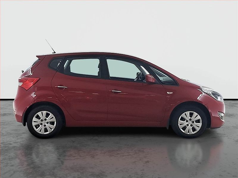 Hyundai ix20 (2014) 1.4 CVVT - fotka 6 z 15
