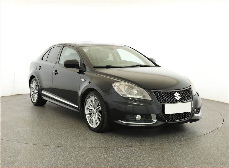 Suzuki Kizashi (2011) 2.4 VVT, 4X4, Automat - fotografie inzerátu