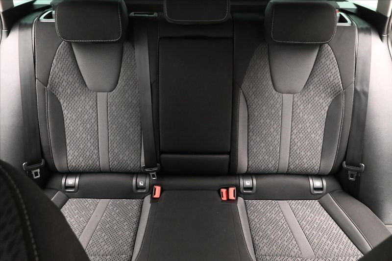 Škoda Octavia 2,0 TDI 110 kW DSG Clever Záru - fotka 27 z 30