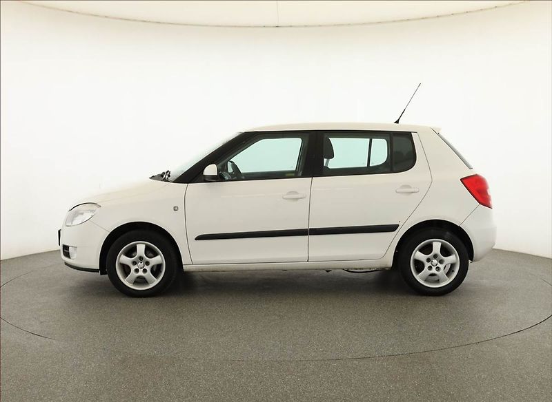 Škoda Fabia (2009) Ambiente 1.2 12V, Serv.kniha - fotka 3 z 16