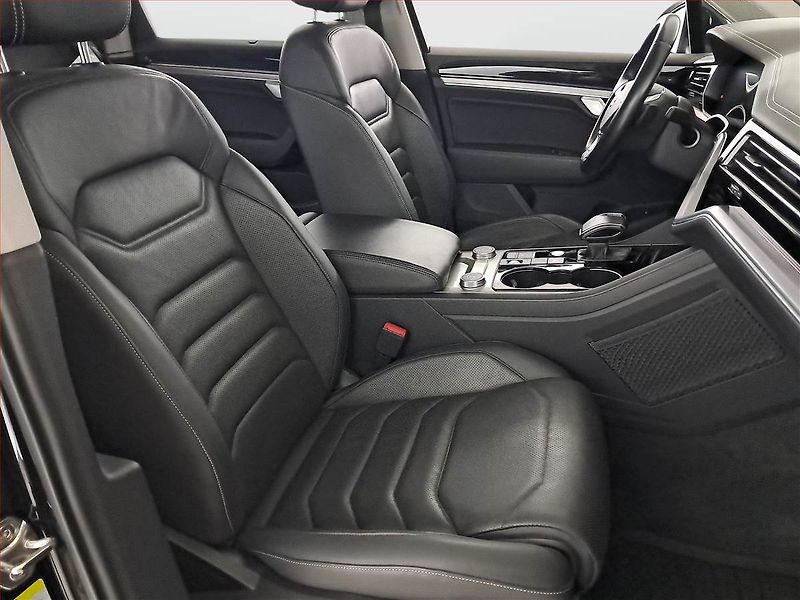 Volkswagen Touareg (2018) Elegance 3.0 TDI - fotka 9 z 19