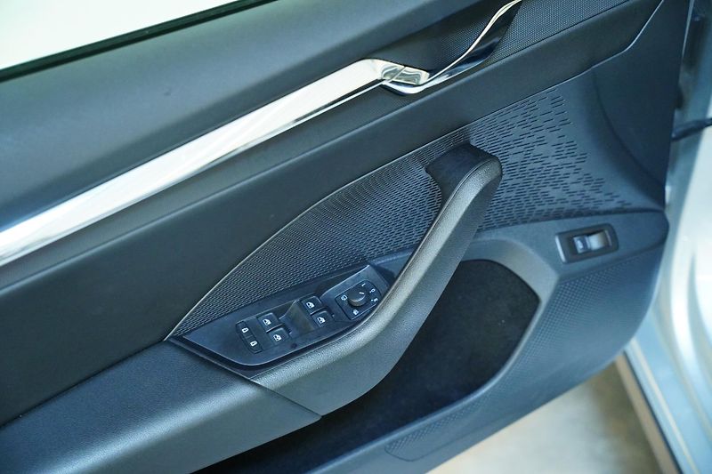 Škoda Octavia - fotka 13 z 30