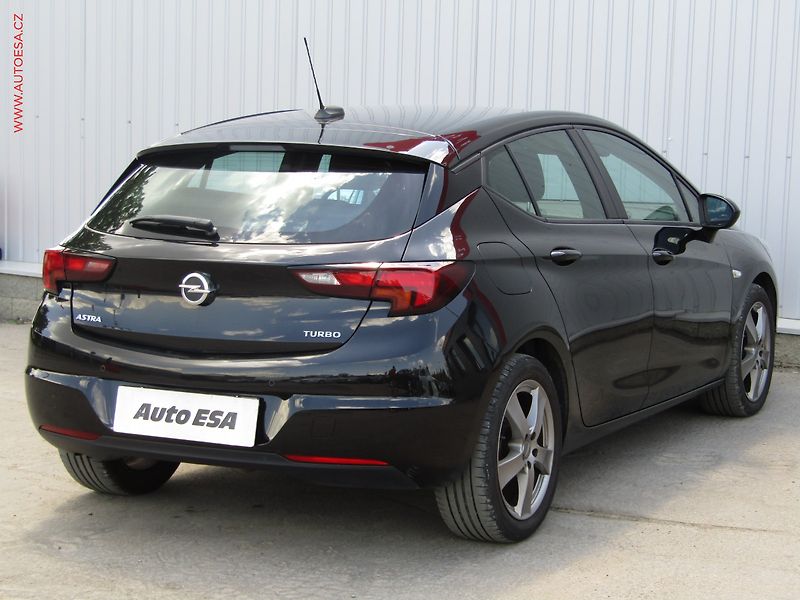 Opel Astra (2017) 1.4T, ČR, AC, navi, park - fotka 4 z 18