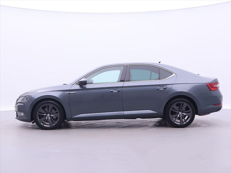 Škoda Superb 2,0 TSI 206kW DSG 4x4 CZ L&K - fotka 4 z 45