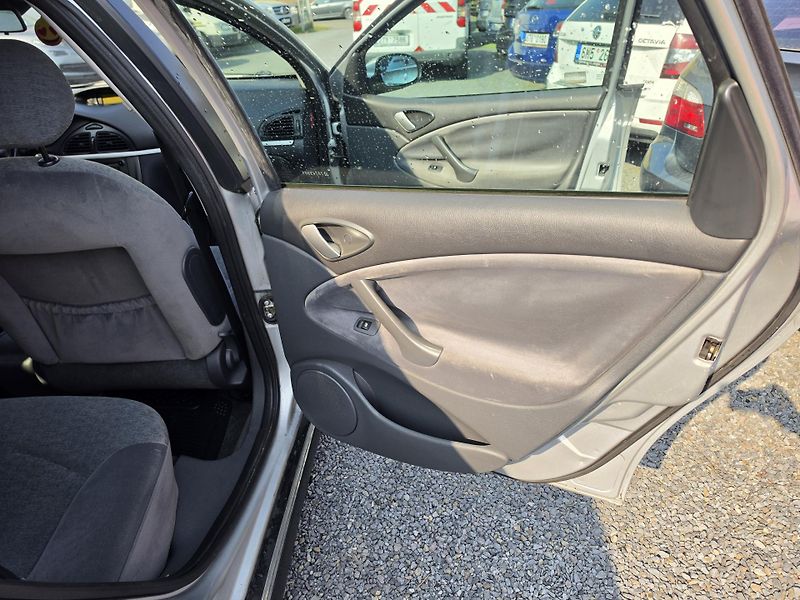 Citroën C5 1.6 HDi 16V TZ  - fotka 10 z 22