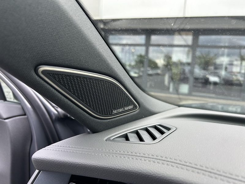 Volkswagen Tayron R-Line 1,5 TSI 150 kW eHybrid - fotka 18 z 28