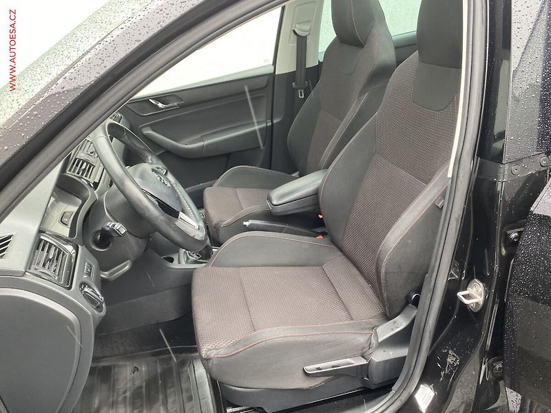Škoda Rapid (2015) 1.6 TDi, Sport, xenon, panor - fotka 9 z 15