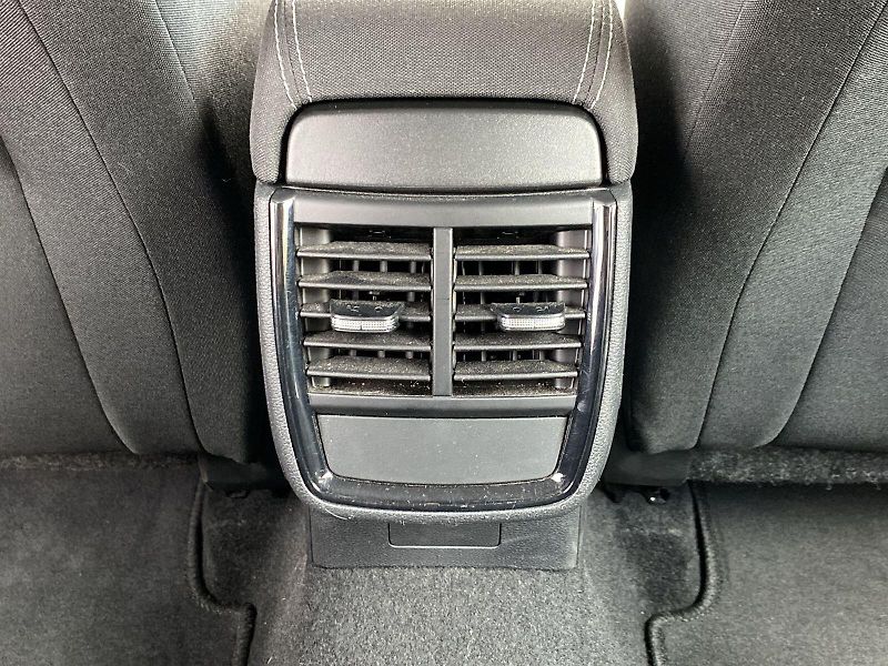 Škoda Scala (2024) 1.0 TSI Selection - fotka 25 z 32