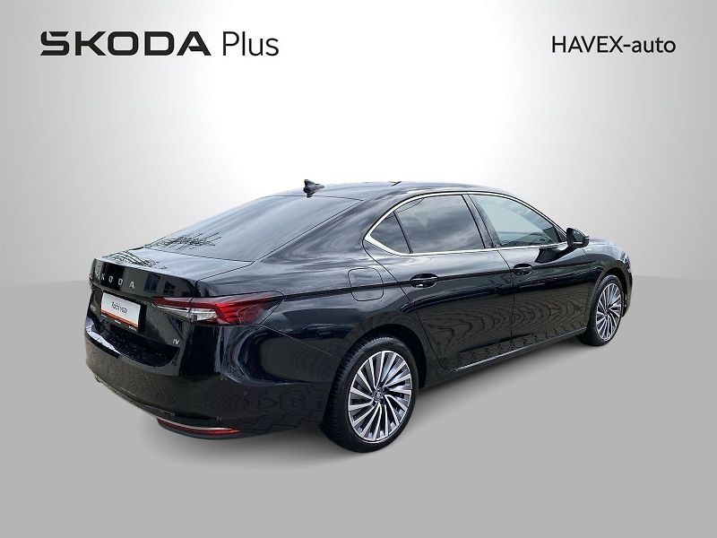 Škoda Superb (2025) 1.5 TSI iV DSG L&K - fotka 2 z 36