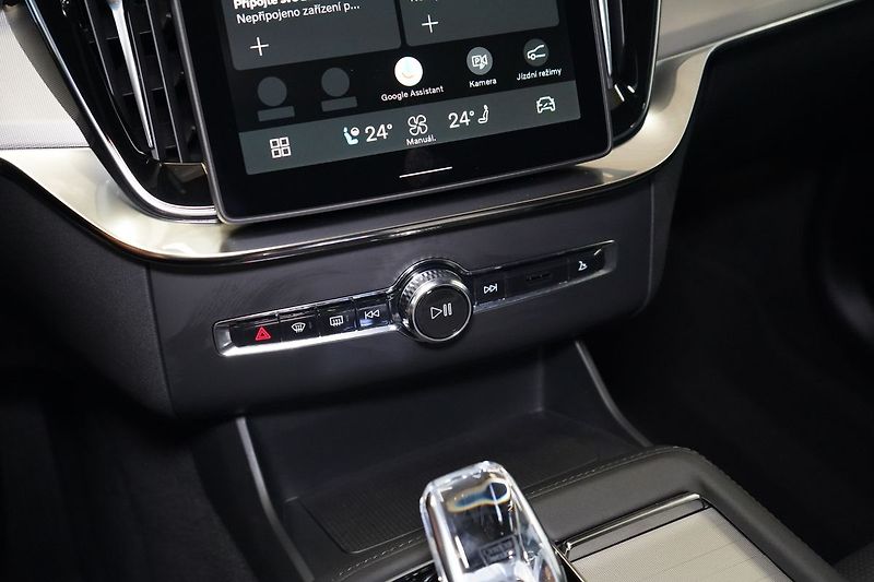 Volvo XC90 B5 PLUS Black Edition, Vzduch - fotka 38 z 49