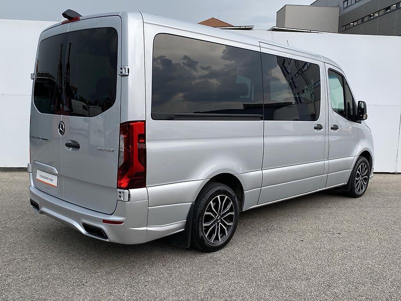 Mercedes-Benz Sprinter 215 CDI Tourer - fotka 2 z 24