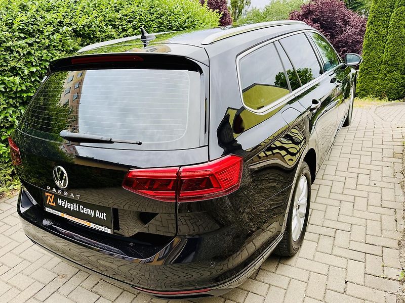 Volkswagen Passat Variant (2023) 2,0TDi 110kW BUSINESS DSG ACC - fotka 5 z 18