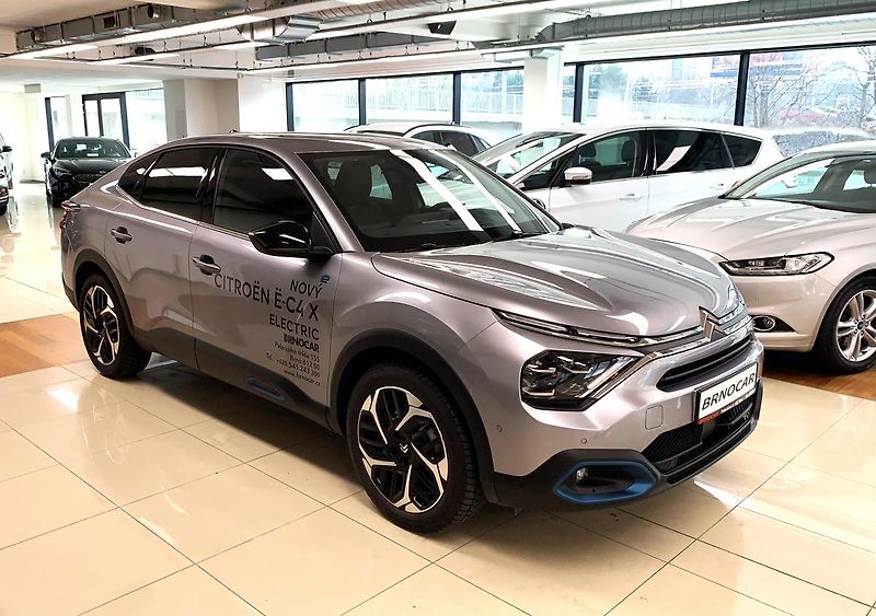Citroën C4 X (2023) Elektromotor 100 kW/136k Aut. - fotografie inzerátu