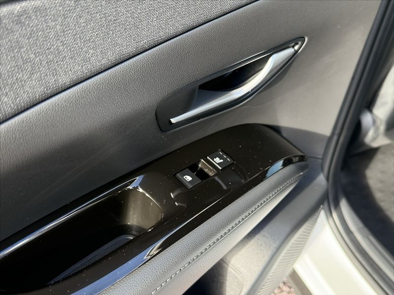 Hyundai Tucson 1,6 T-GDI PHEV 20 YEARS LUXURY - fotka 19 z 26