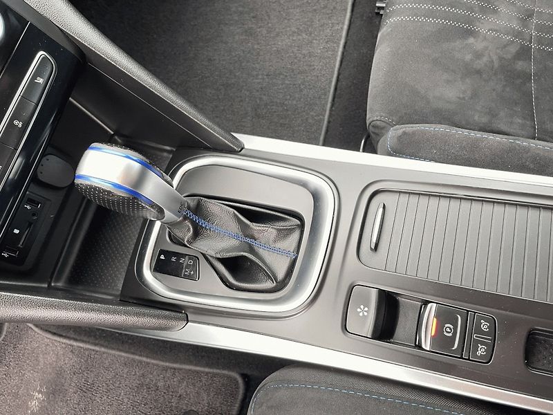 Renault Mégane (2016) 1.6 TCe,GT,Automat,151kW - fotka 26 z 41
