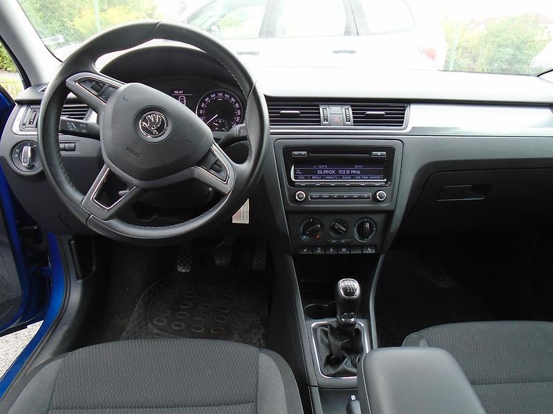 Škoda Rapid 1.2  77 kw servisní historie  - fotka 22 z 50