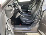 Peugeot 2008 (2020) 1.2 PT, GT, AT, LED - náhled 9