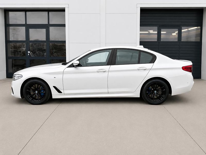 BMW Řada 5 540d xDrive M-Sport - fotka 3 z 29