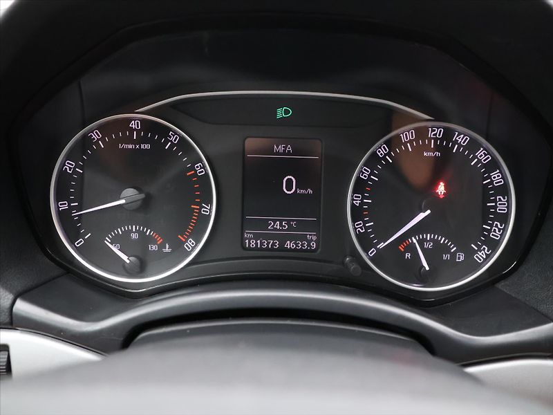 Škoda Octavia 1,4 TSI 90kW Elegance - fotka 15 z 28