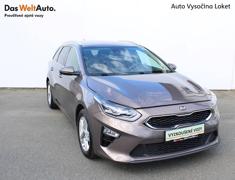 Kia Ceed (2020) 1.4 T-GDI TOP 103kW manuál LED - fotka 26 z 33
