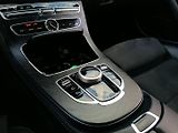 Mercedes-Benz Třídy E (2019) 200D AMG - náhled 18