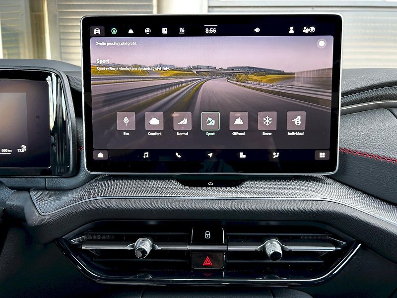 Škoda Kodiaq (2026) 2.0 TSI 195kW 4x4 DSG RS - fotka 17 z 35