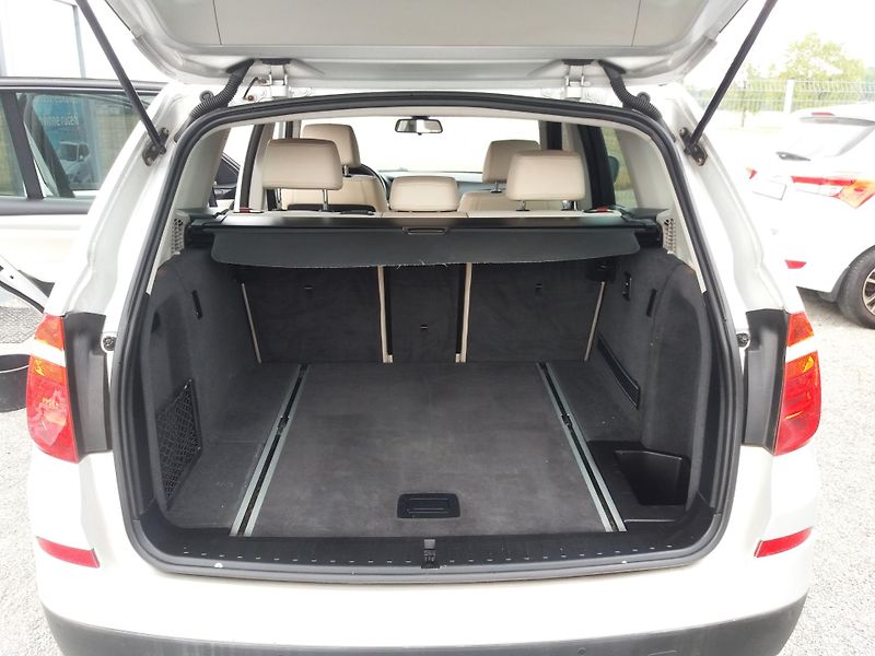 BMW X3 2.0D,4X4,XENONY,PANORAMA,NAVI! - fotka 8 z 28