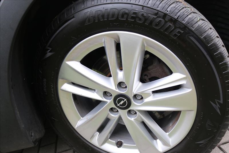 Opel Grandland X 1,2 96Kw,Turbo , Tažné - fotka 4 z 38