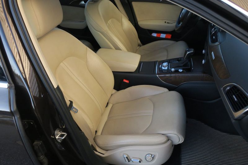 Audi A6 Allroad 3.0TDI 200kW Quat. Stronic ČR - fotka 37 z 50