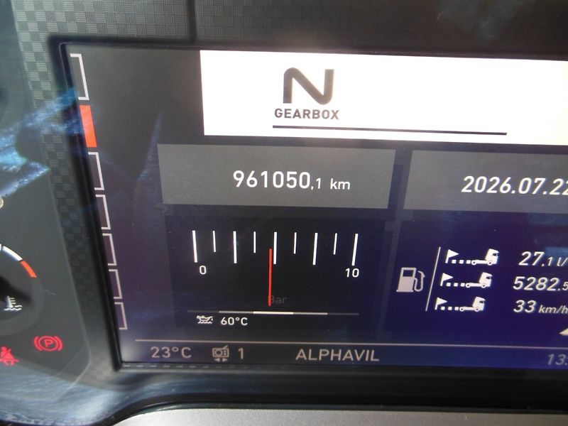 Renault Trucks T T460, Šatní skříň - fotka 23 z 29