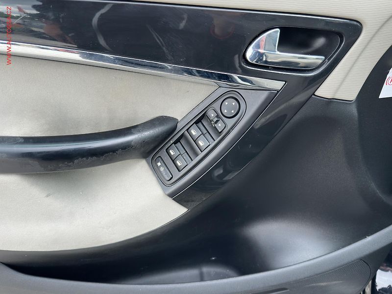 Citroën C4 Picasso (2008) 1.6HDi, AC - fotka 11 z 18