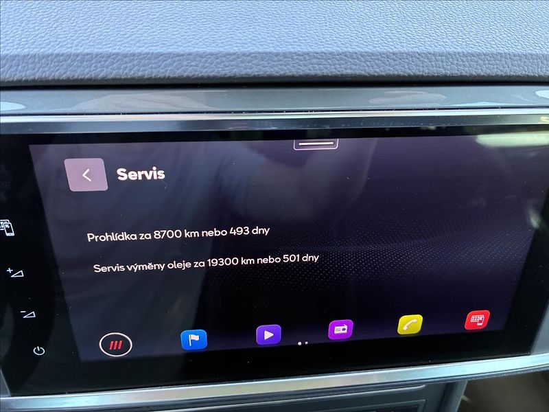 Seat Ateca 2,0 TDI TAŽNÉ,KAMERA,KŮŽE - fotka 29 z 35